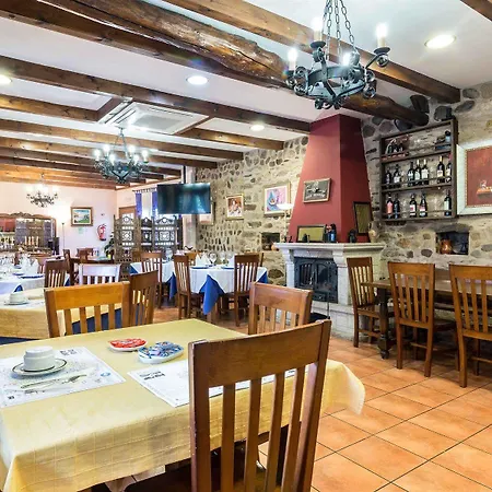 酒店 Casa Reboiro 2*